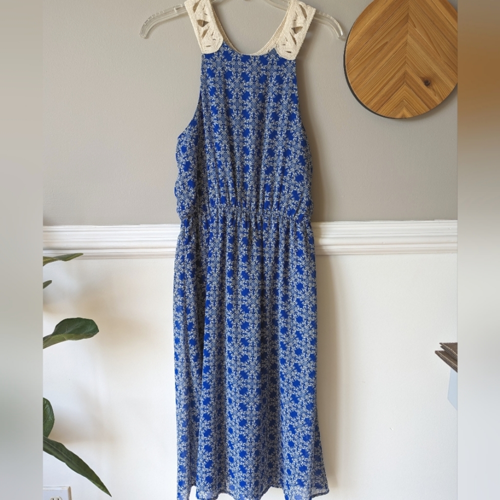 EVERLY Blue White Crochet Midi Dress Size Small